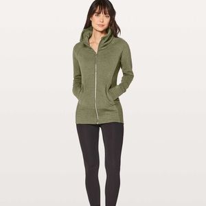 Lululemon radiant zip front jacket size 8 fatigue green heathered